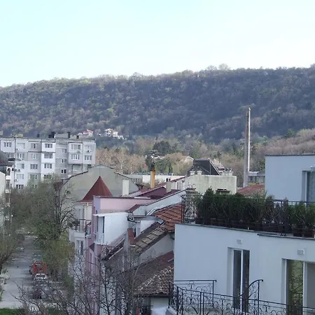 Asparuhov Guest And Varna